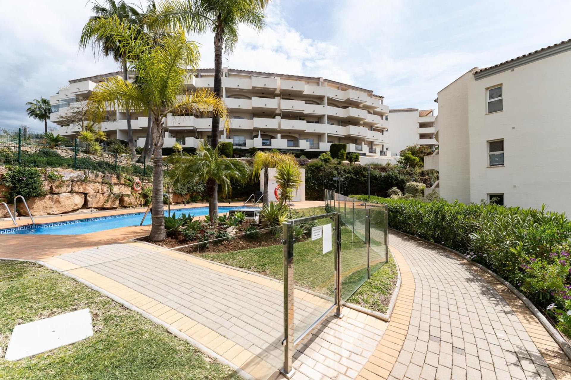 Ct 375 - Faro's Cozy Dream In Elviria - Appartement